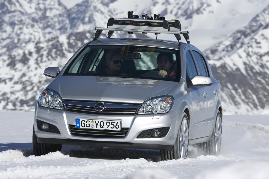  Opel Astra 2005 года  (фото 113 из 141)